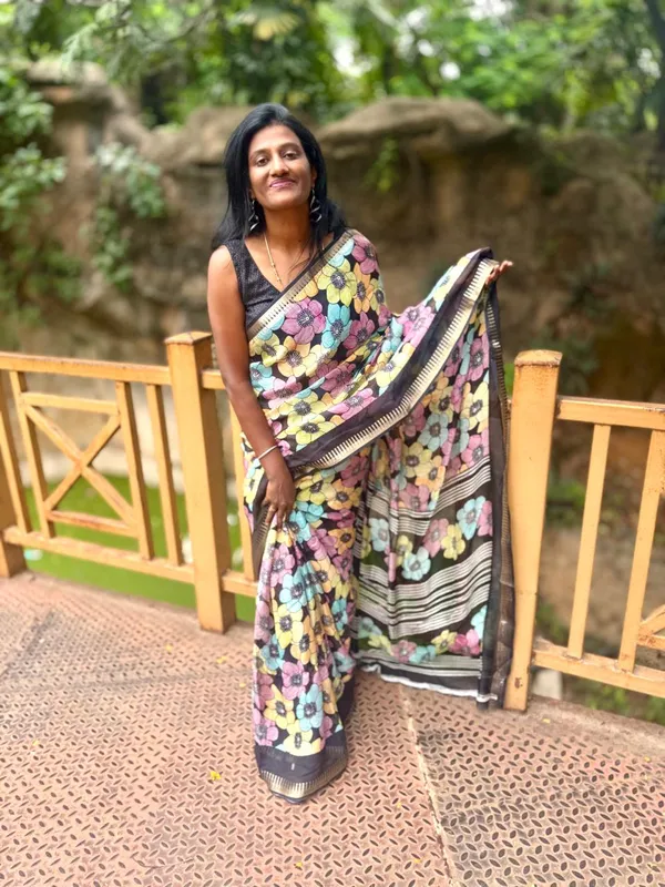 Nita_Ambani_Multi_Coloured_Georgette_Saree