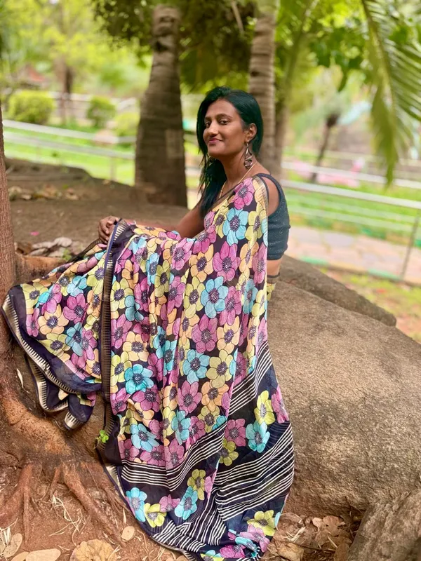 Nita_Ambani_Multi_Coloured_Georgette_Saree