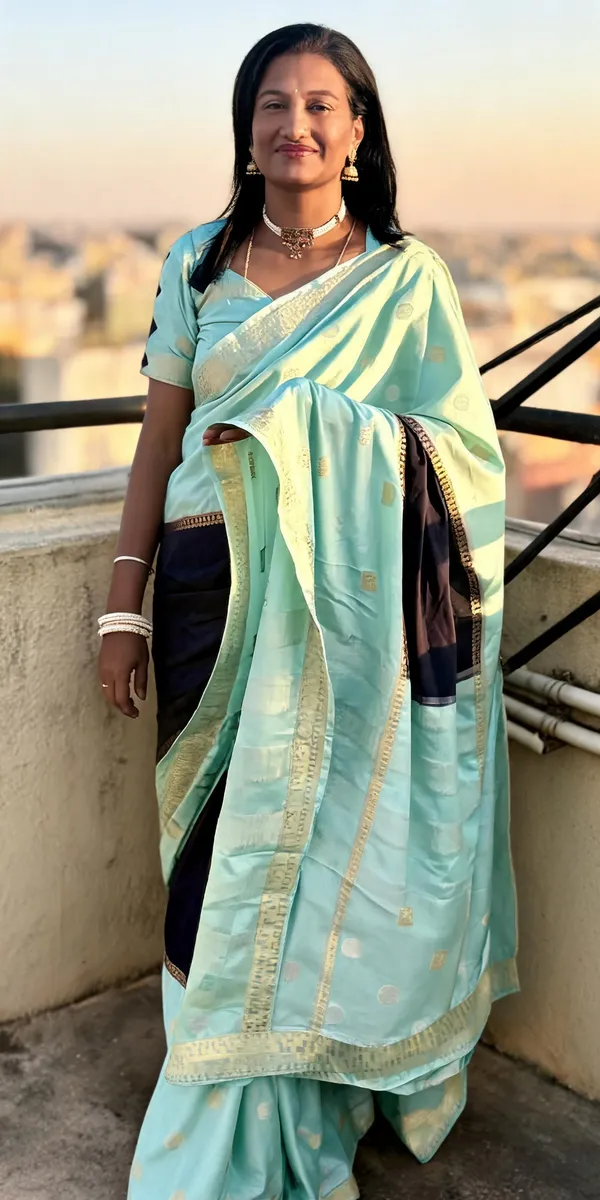 Sea_Green_With_Indigo_Pure_Crepe_Silk