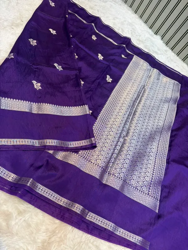 Purple_Zari_Woven_Saree_for_Women
