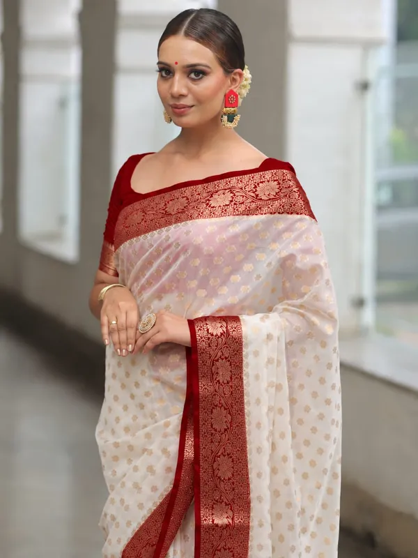 Ivory_Seli_Katan_Silk_Floral_Border_Woven_Saree_For_Women
