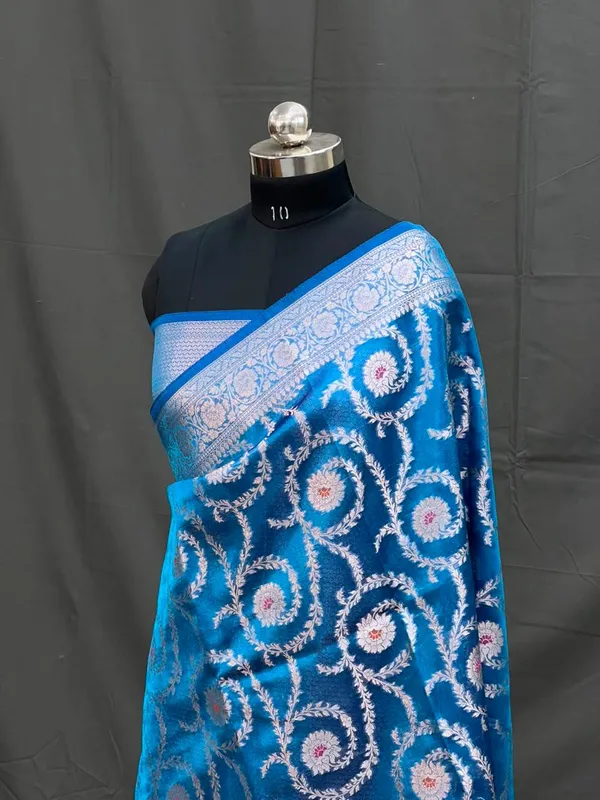 Blue_Soft_Silk_Floral_Woven_Saree_For_Women