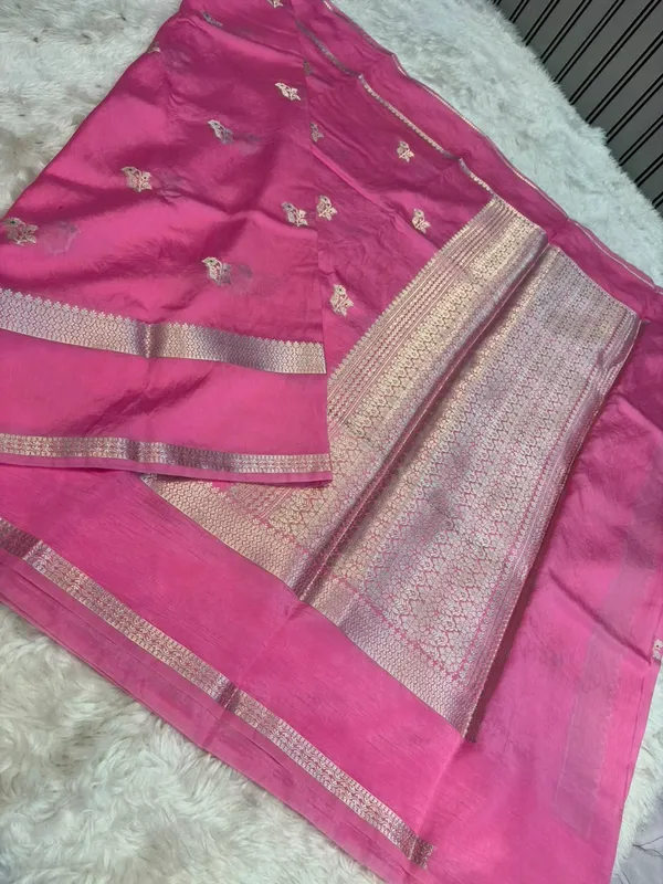 Pink_Silk_Zari_Woven_Saree_for_Women