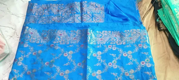 Blue_Floral_Print_Saree_for_Women