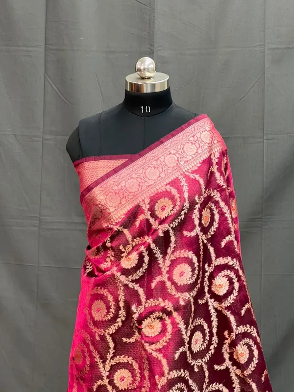 Pink_Traditional_Floral_Saree_for_Women