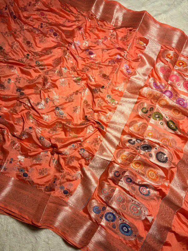 Coral_Silk_Floral_Zari_Border_Saree_for_Women