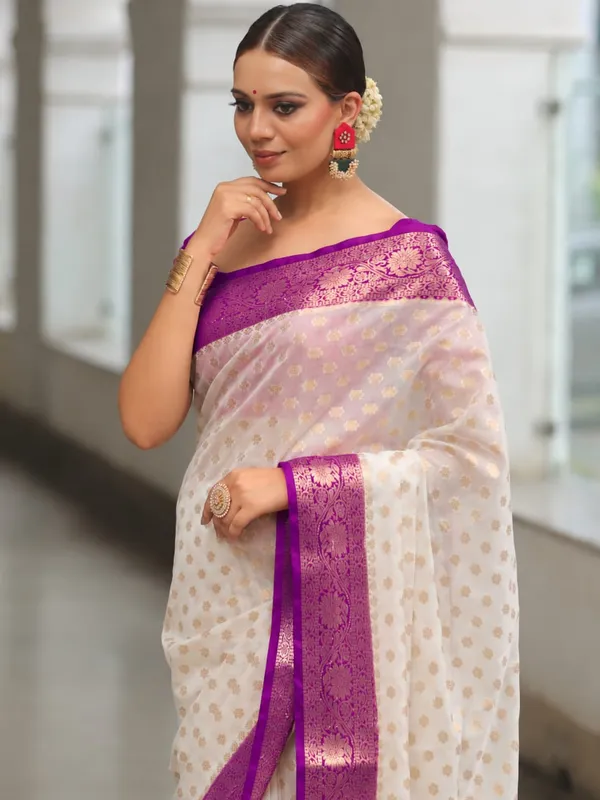 Cream_Woven_Traditional_Saree_for_Women
