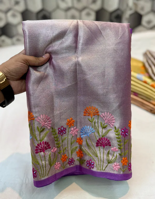 Lavender_Textured_Floral_Embroidered_Saree_for_Women