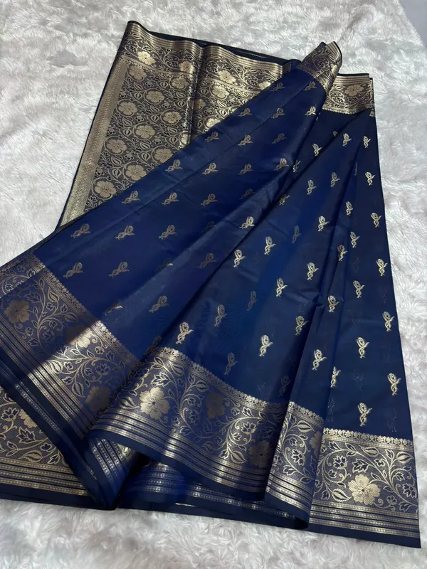 Navy_Blue_Woven_Ethnic_Saree_for_Women