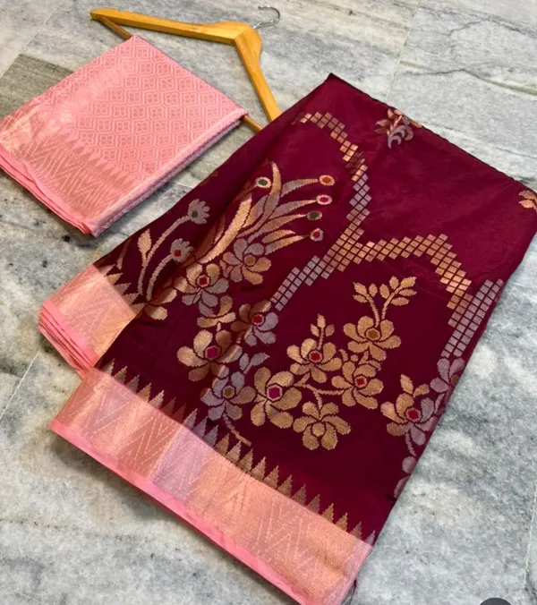 Maroon_Soft_Silk_Floral_Woven_Saree_For_Women