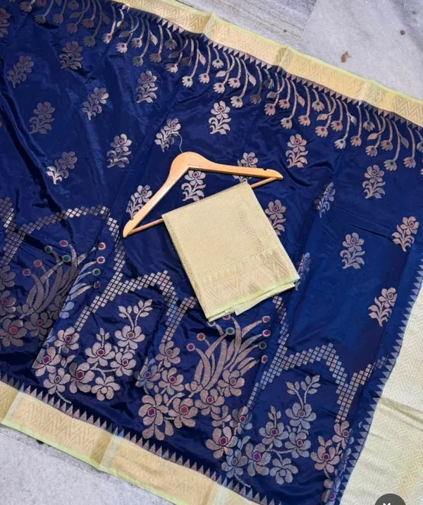 Blue_Soft_Silk_Floral_Woven_Saree_For_Women