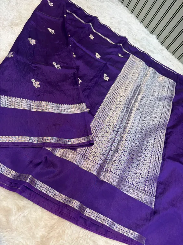 Purple_Zari_Woven_Saree_for_Women