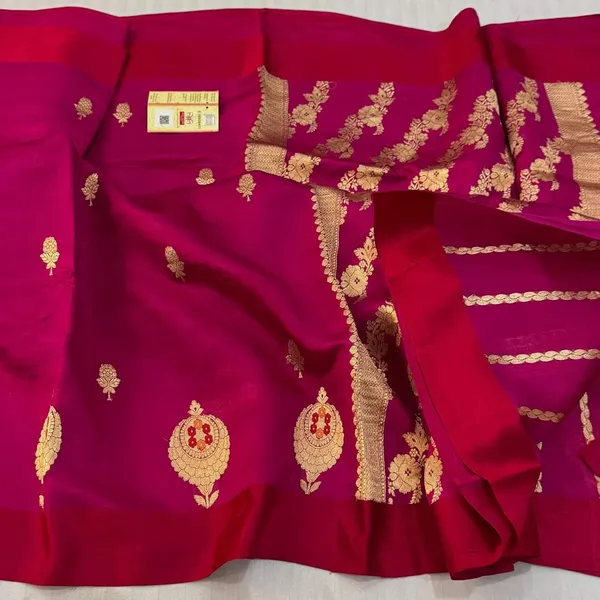 Magenta_Soft_Silk_Zari_Embroidered_Saree_For_Women