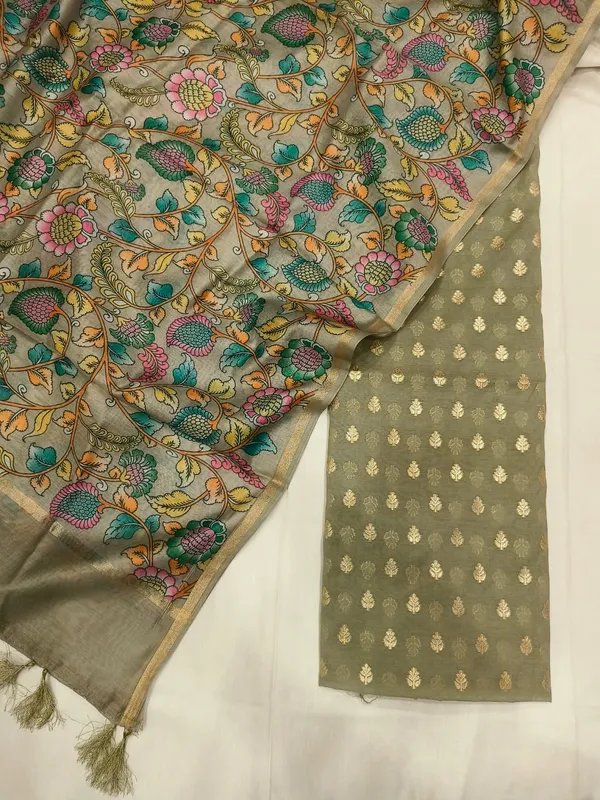 Olive_Woven_Floral_Saree_for_Women