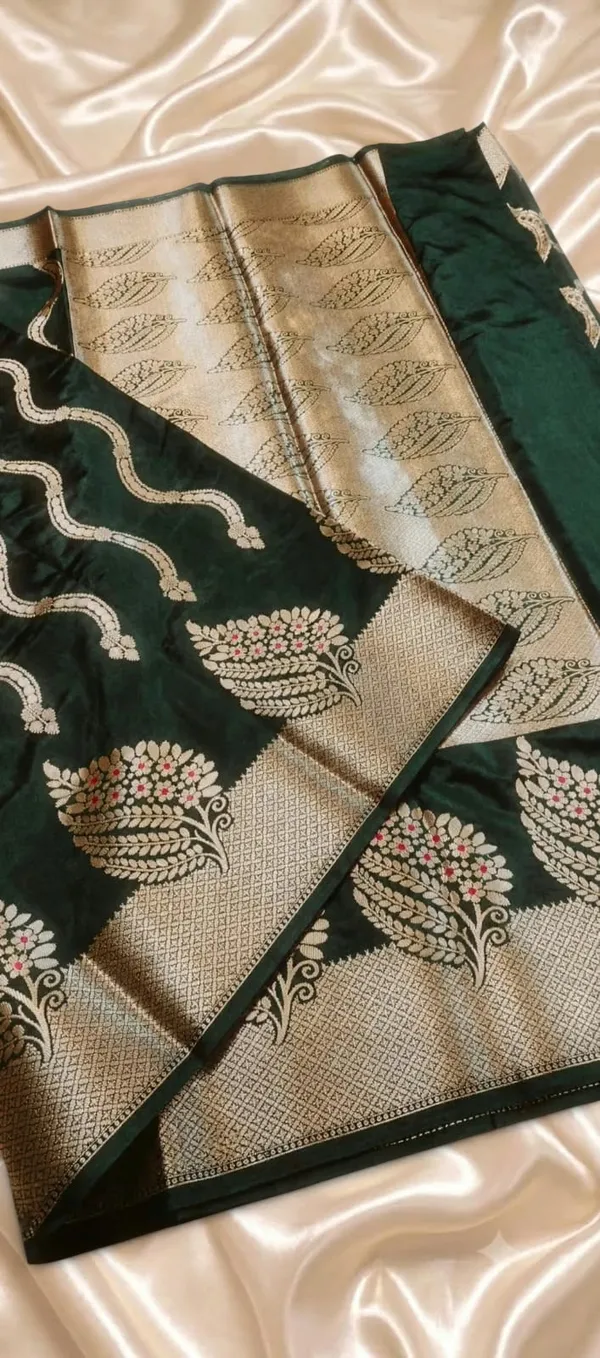 Green_Silk_Woven_Saree_for_Women