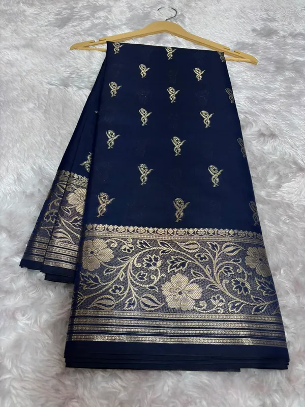 Navy_Blue_Woven_Ethnic_Saree_for_Women