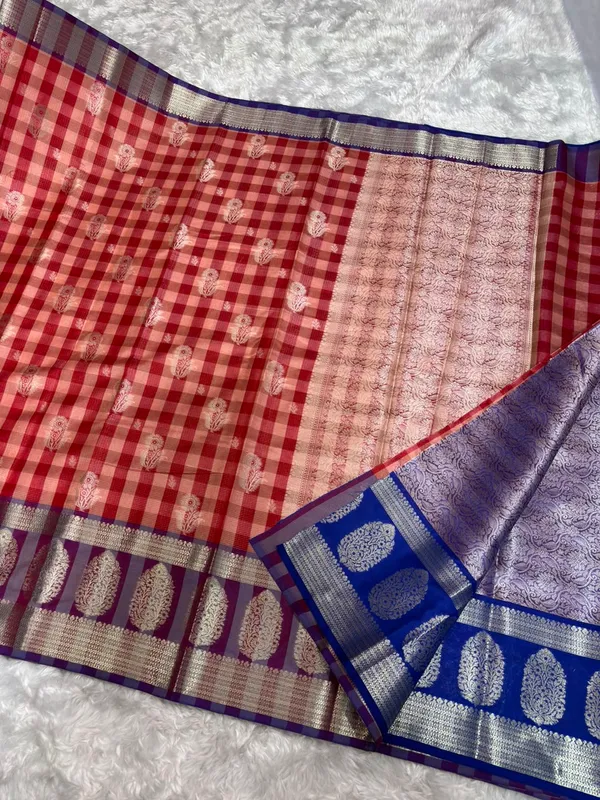 Red_Purple_Woven_Checked_Saree_For_Women