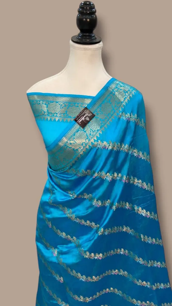 Blue_Tissue_Silk_Metallic_Floral_Woven_Saree_For_Women