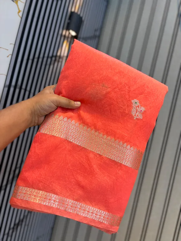 Coral_Seli_Katan_Silk_Woven_Zari_Ethnic_Saree_For_Women