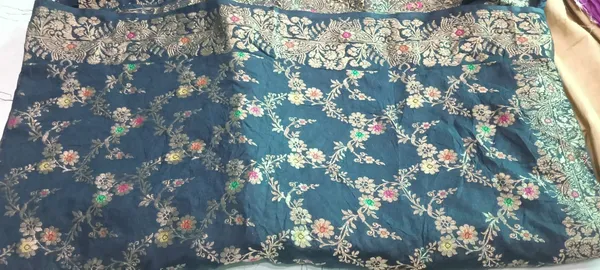Navy_Blue_Seli_Katan_Silk_Floral_Printed_Saree_For_Women
