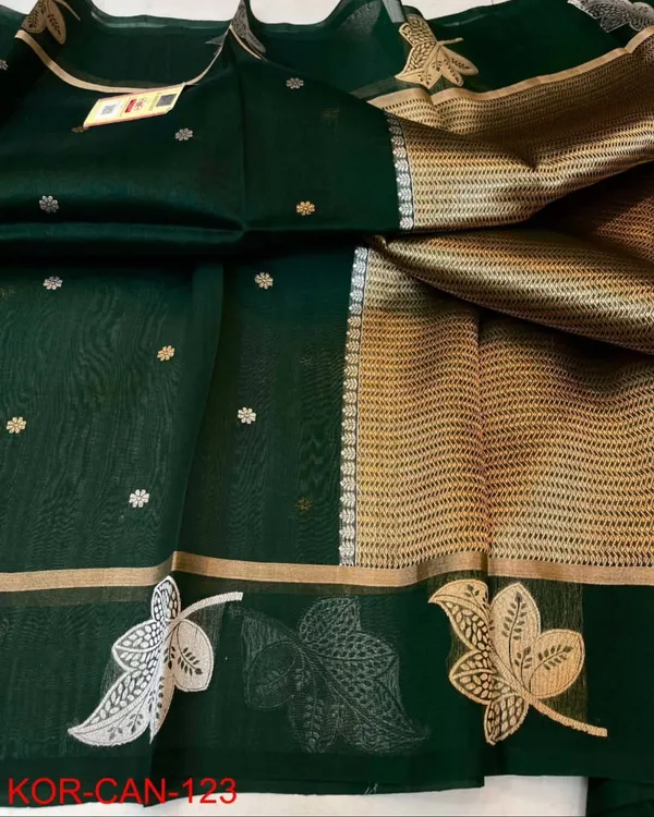 Dark_Green_Woven_Traditional_Saree_For_Women