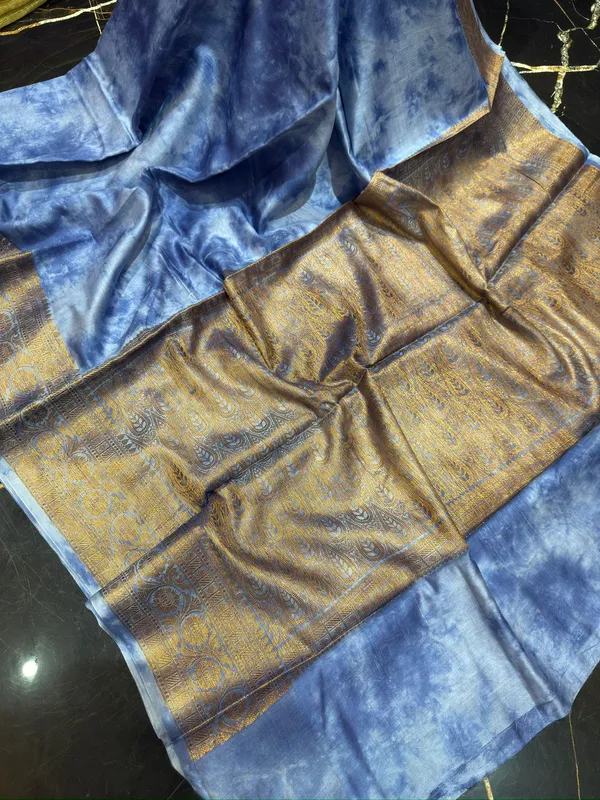 Blue_Silk_Traditional_Saree_For_Women