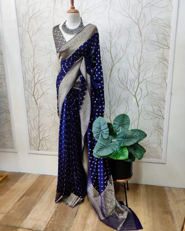 Navy_Tamanna_Silk_Dotted_Printed_Saree_For_Women