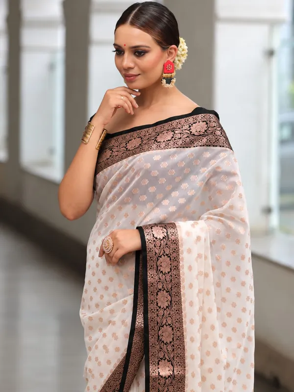 White_Floral_Border_Saree_For_Women