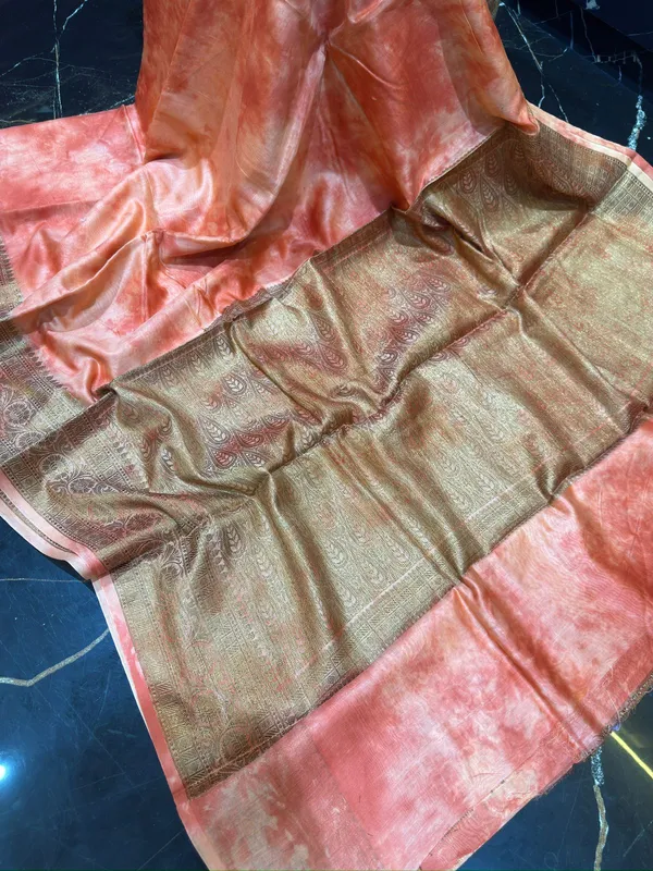 Peach_Woven_Saree_for_Women