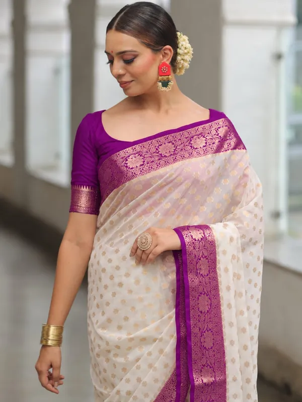 Cream_Woven_Traditional_Saree_for_Women