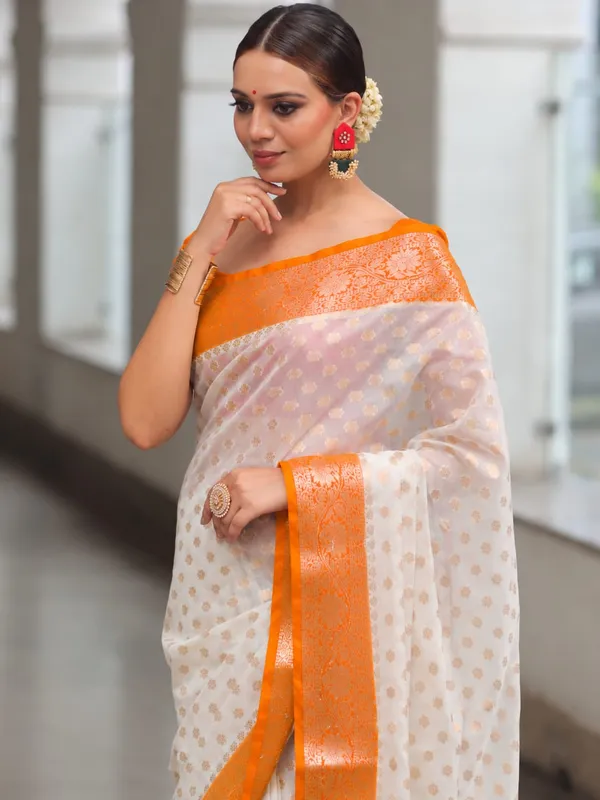 Cream_Seli_Katan_Silk_Woven_Saree_For_Women