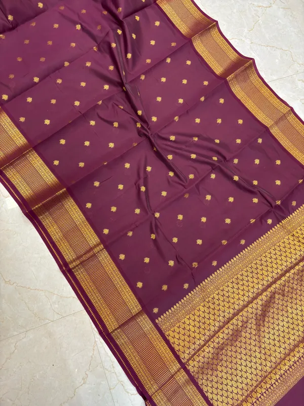Maroon_Tamanna_Silk_Zari_Woven_Saree_For_Women