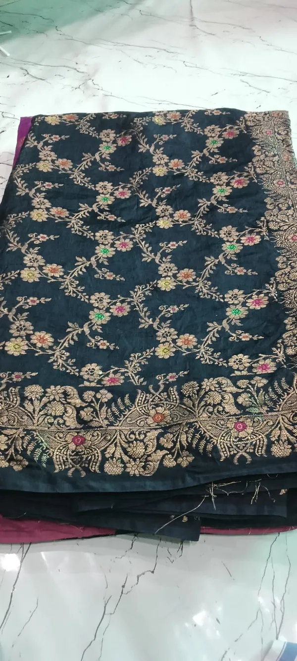Navy_Blue_Seli_Katan_Silk_Floral_Printed_Saree_For_Women