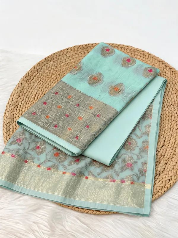 Mint_Cotton_Silk_Blend_Floral_Saree_For_Women