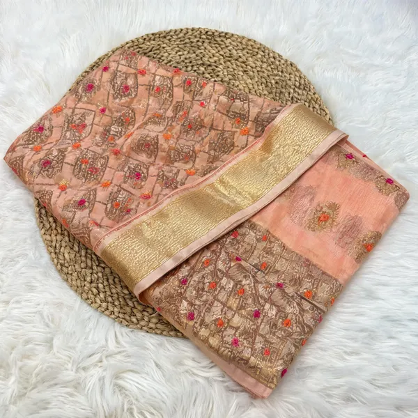 Peach_Cotton_Silk_Blend_Printed_Saree_For_Women