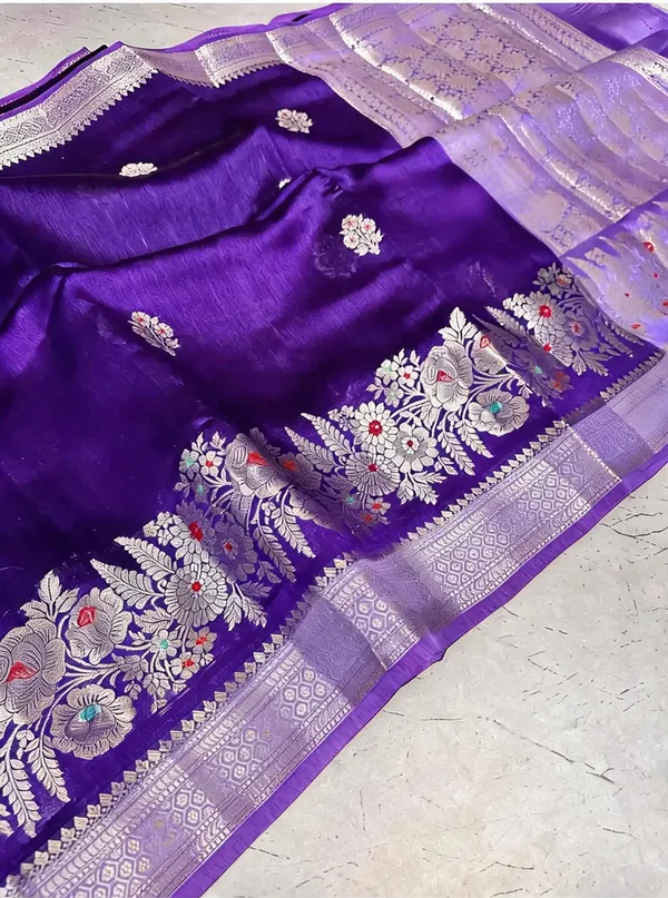 Purple_Soft_Silk_Floral_Zari_Woven_Saree_For_Women