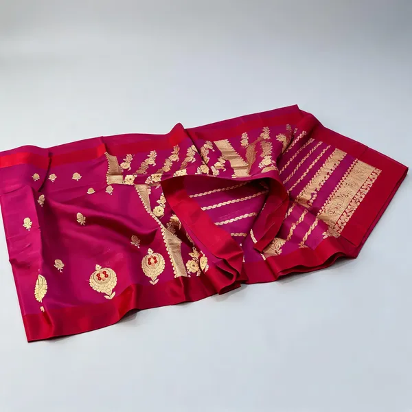 Magenta_Soft_Silk_Zari_Embroidered_Saree_For_Women
