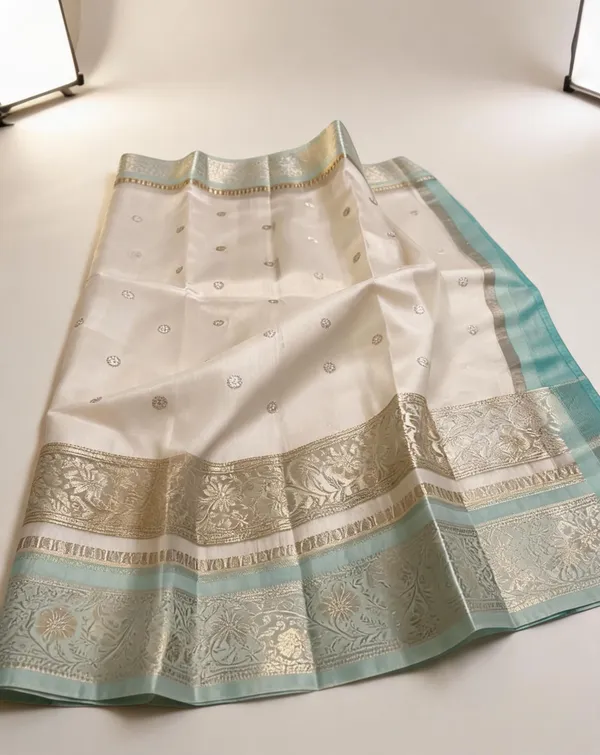 Ivory_Seli_Katan_Silk_Zari_Border_Woven_Saree_For_Women