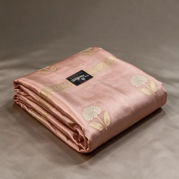 Peach_Soft_Silk_Floral_Woven_Saree_For_Women