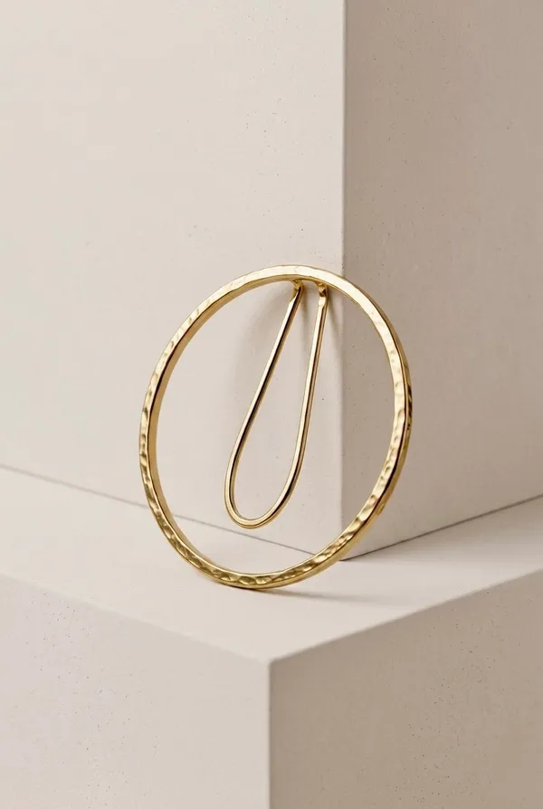 Round_Brooch