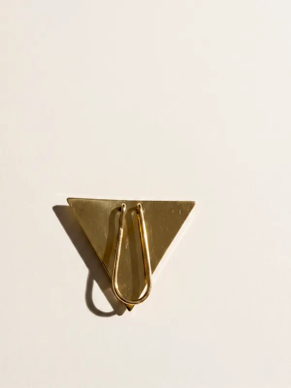 Solid_Brooch
