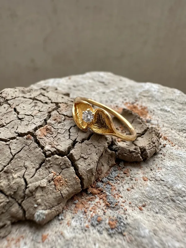 Bloom_Stone_Ring
