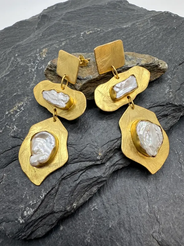 Pearl_Layer_Earring