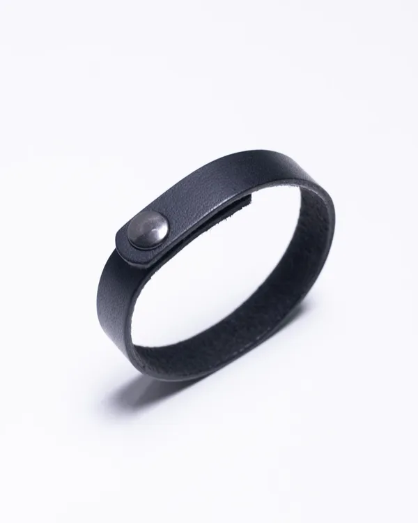 The_Strand_-_Black_Full_Grain_Leather_Wrist_Band