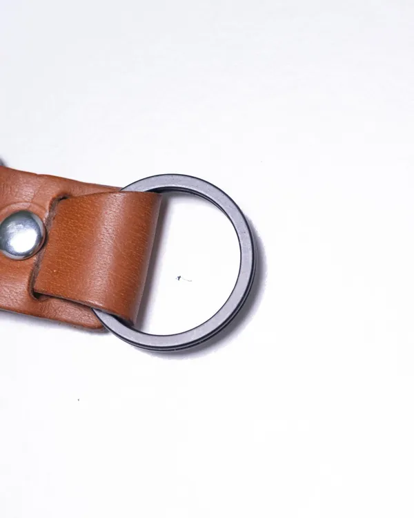 Urban_Trek_-_Tan_Full_Grain_Leather_Metal_Clasp_Biker_Keychain