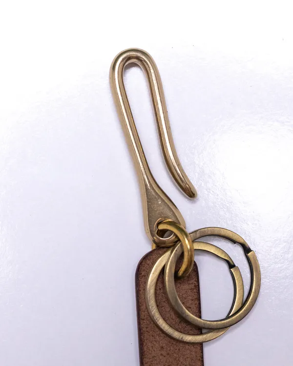Fish_Hook_-_Solid_Full_Grain_Brass_&Leather_Keychain_Tan