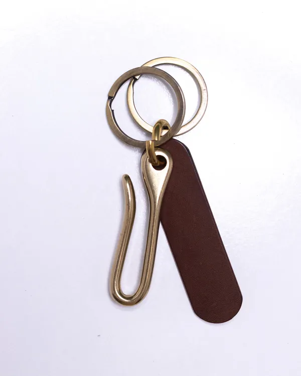 Fish_Hook_-_Solid_Full_Grain_Brass_&Leather_Keychain_Tan