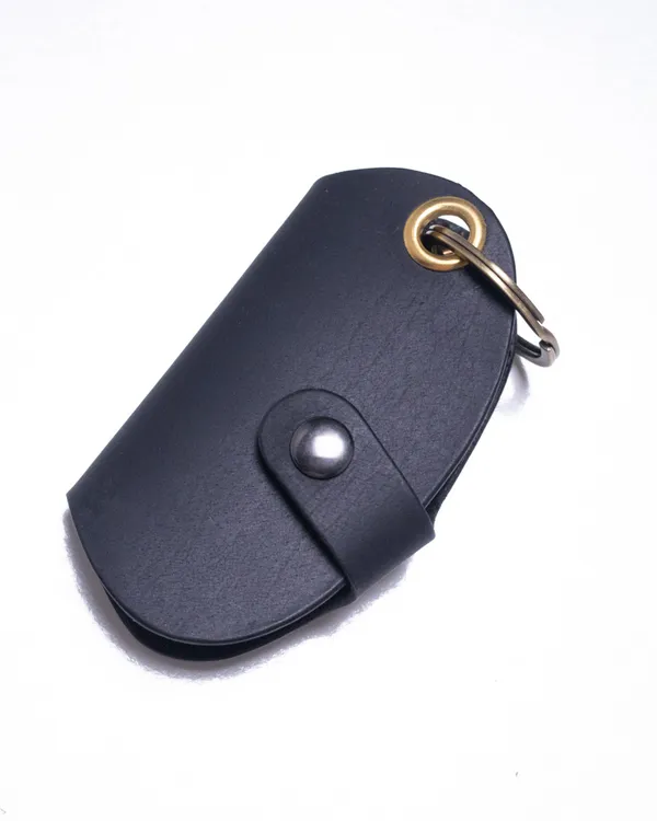 Keywrap_-_Black_Full_Grain_Leather_Wrap_Keychain
