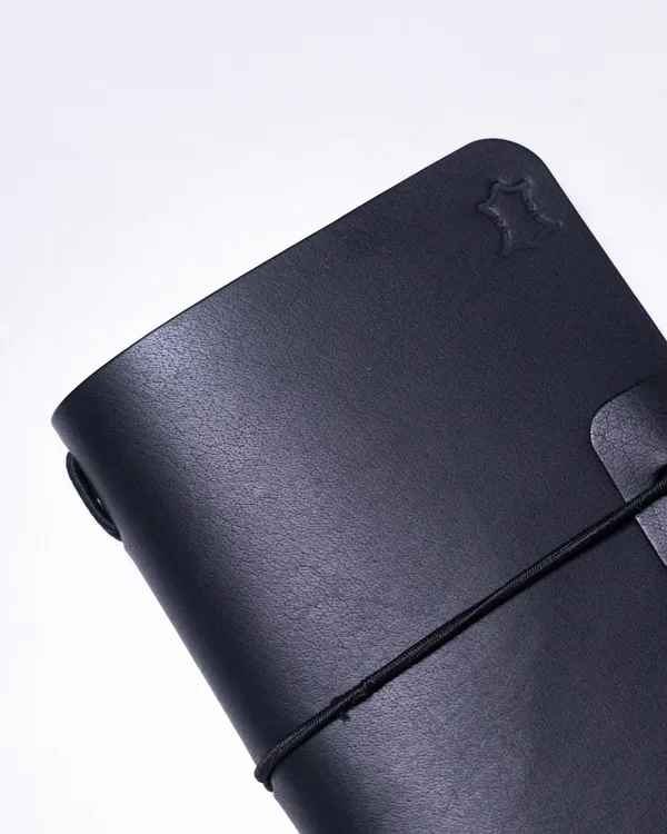 The_Ink_A6_-_Black_Full_Grain_Leather_Journal_Cover_with_Notebooks