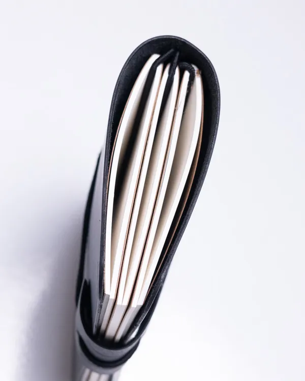 The_Ink_A6_-_Black_Full_Grain_Leather_Journal_Cover_with_Notebooks